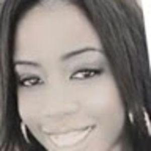 Meet your Posher, Joya